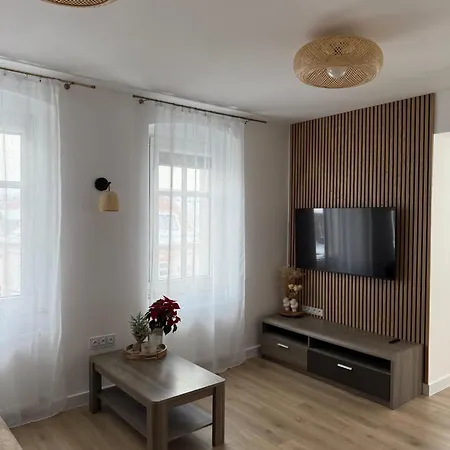 Karkonosze - Patio Na Deptaku Z Parkingiem W Cenie Apartmán