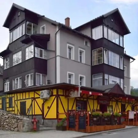 Karkonosze - Patio Na Deptaku Z Parkingiem W Cenie Apartment Karpacz