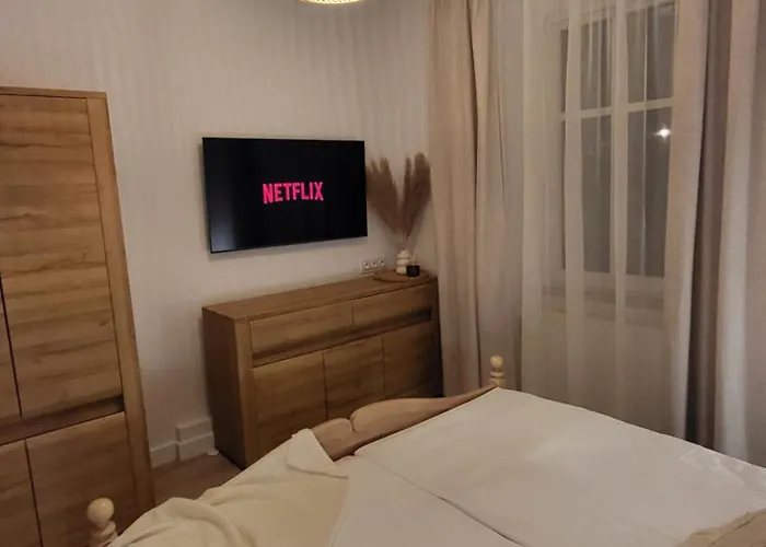 Karkonosze - Patio Na Deptaku Z Parkingiem W Cenie Апартаменты